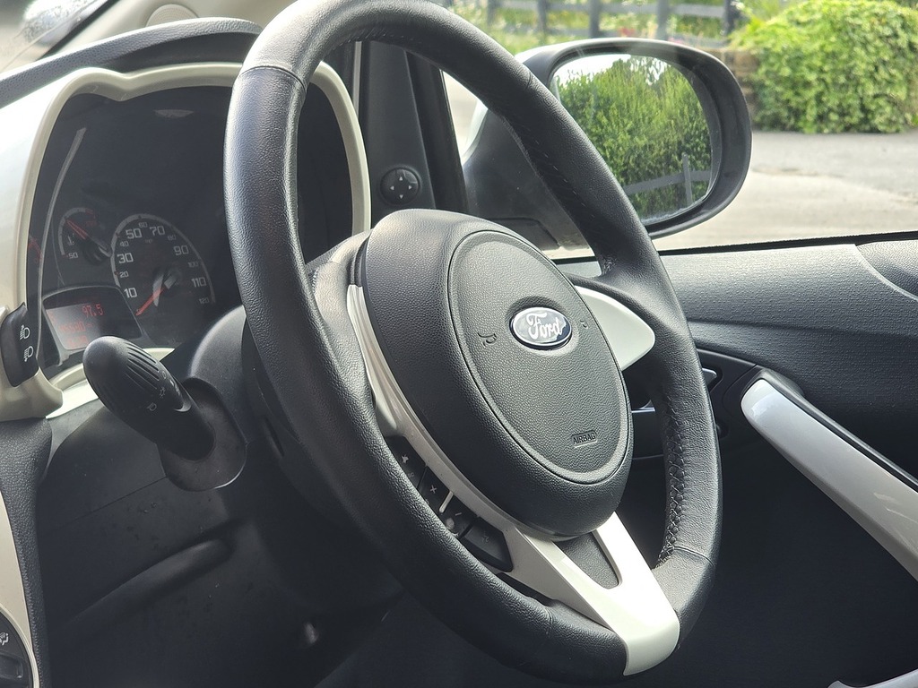 Ford KA Zetec Silver #5