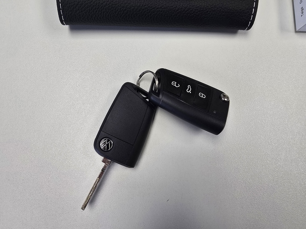 Volkswagen Taigo R-line Grey #15