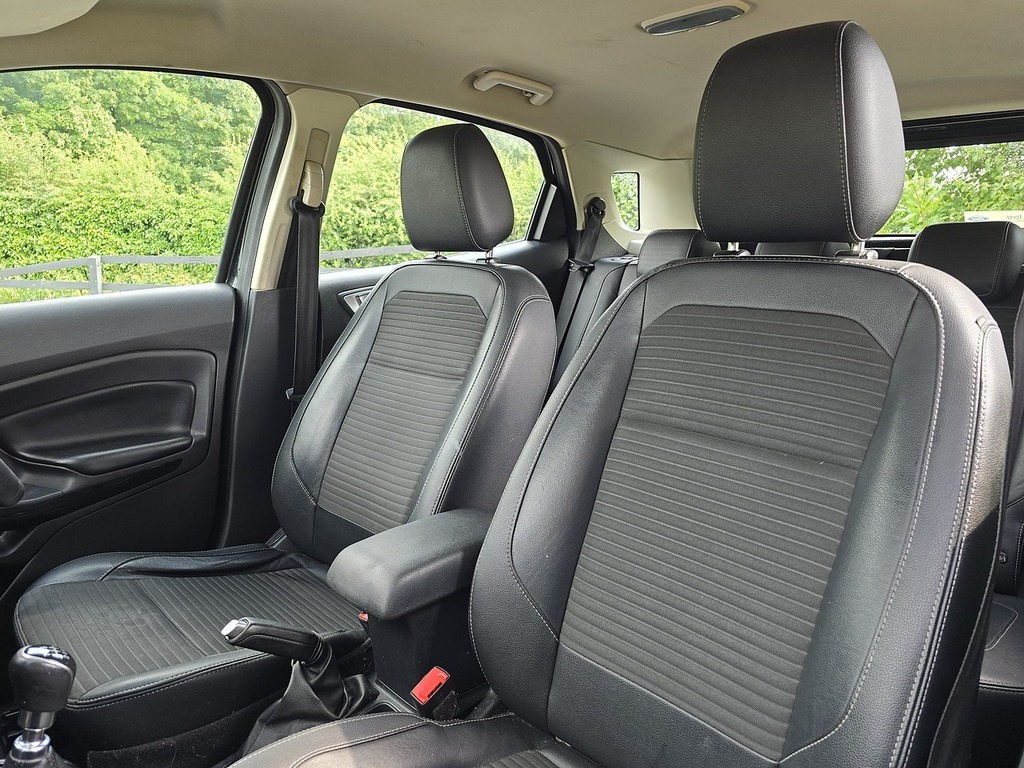 Ford Ecosport T Ecoboost Titanium Black #2