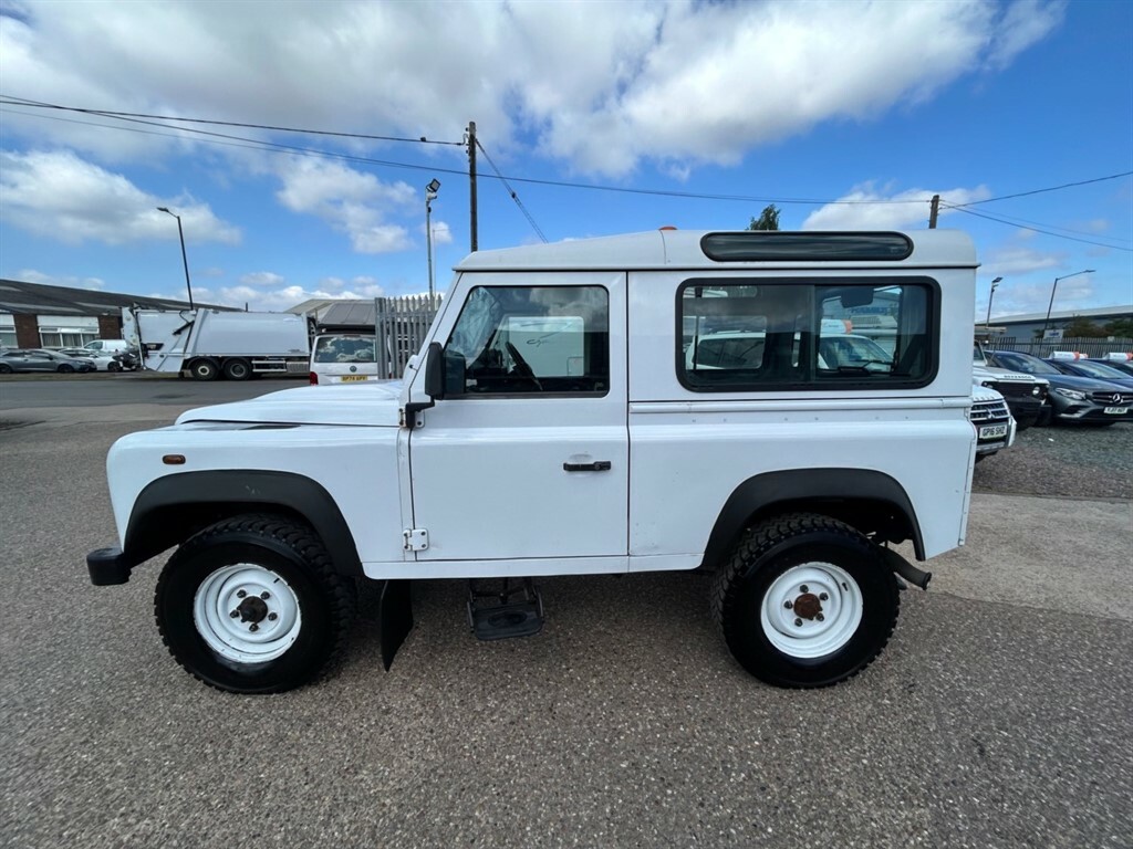 Land Rover Defender 2.2 Station Wagon Tdci 2.2 White #4