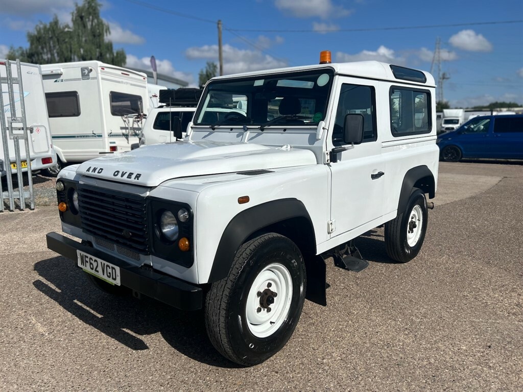 Land Rover Defender 2.2 Station Wagon Tdci 2.2 White #3