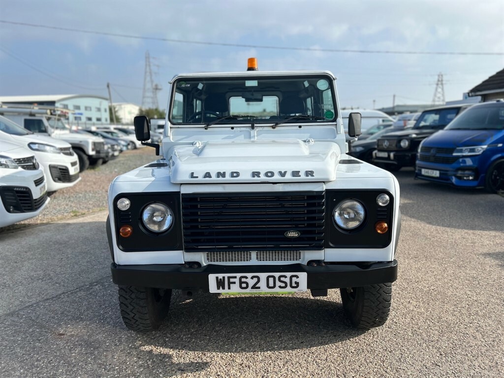 Land Rover Defender 2.2 Station Wagon Tdci 2.2 White #2