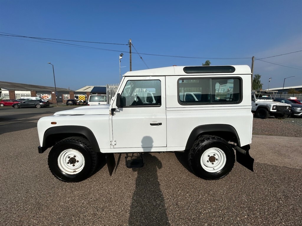 Land Rover Defender 2.2 Station Wagon Tdci 2.2 White #4