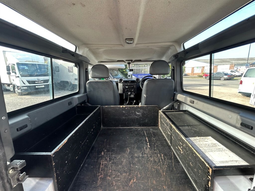 Land Rover Defender 2.2 Station Wagon Tdci 2.2 White #5