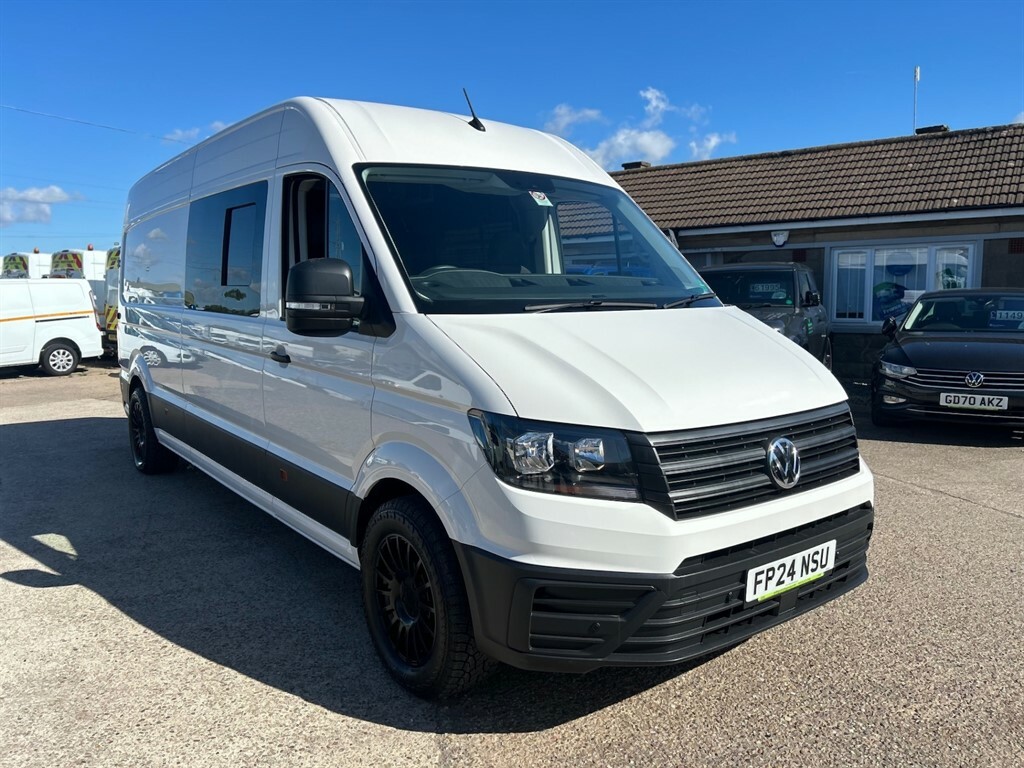 Volkswagen Crafter 2.0 New Cw Camper Race Van With Garage And Shower White