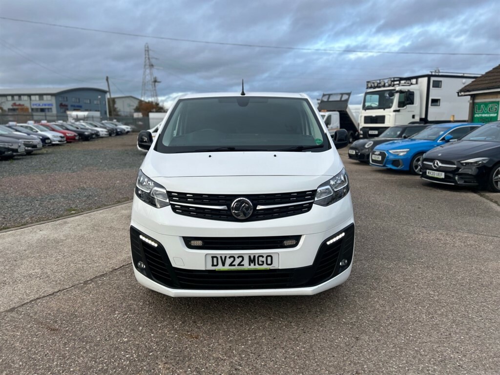 Vauxhall Vivaro 2.0 3100 Sportive H1 Van DV22MGO White #2