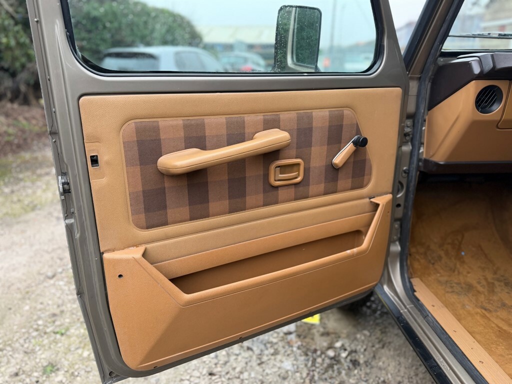 Mercedes-Benz G Class On Silver #15