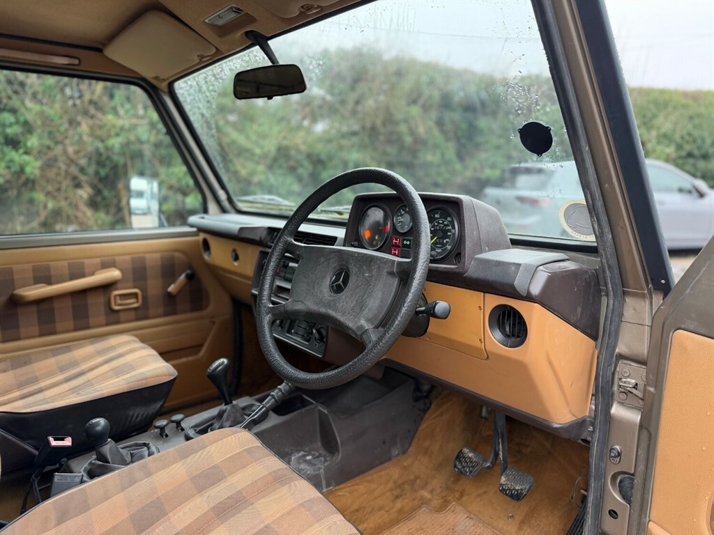 Mercedes-Benz G Class On Silver #10