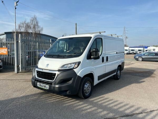 Peugeot Boxer 2.0 Bluehdi H1 Van White #3