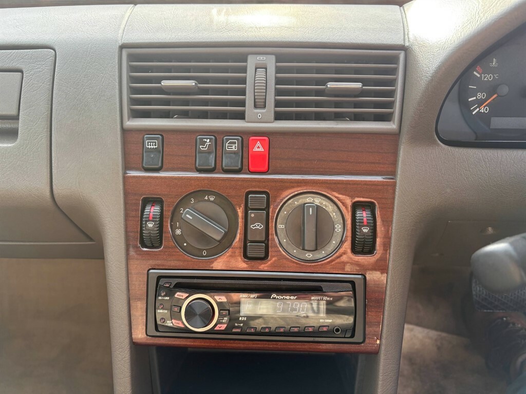 Mercedes-Benz C Class 1.8 C180 Elegance Blue #21