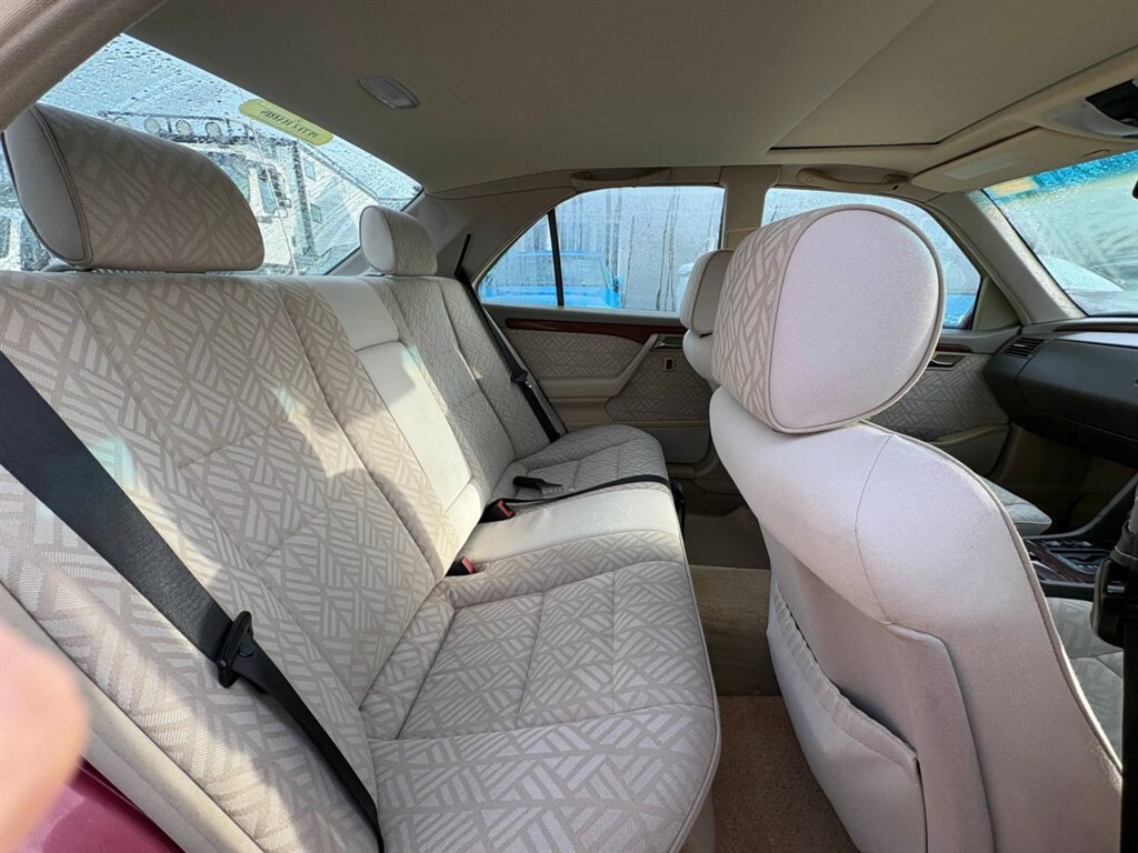 Mercedes-Benz C Class 2.0 C200 Elegance #13