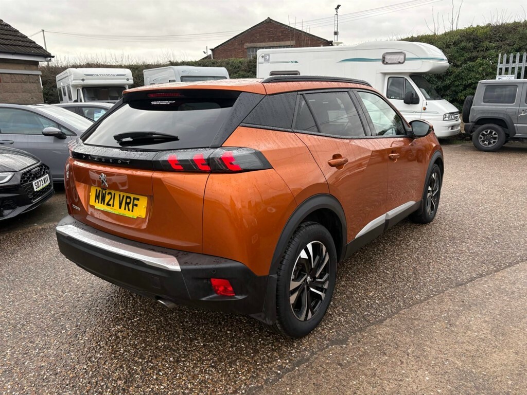 Peugeot 2008 1.5 Bluehdi 110 Allure Premium MW21VRF Orange #3