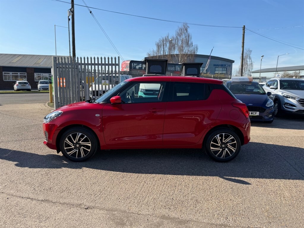 Suzuki Swift 1.2 Dualjet 83 12V Hybrid Sz-l Red #4