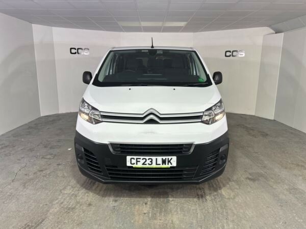 Seat  1.5 1000 Bluehdi 100 9 Seat Minibus Enterprise Edi CF23LWK  #2