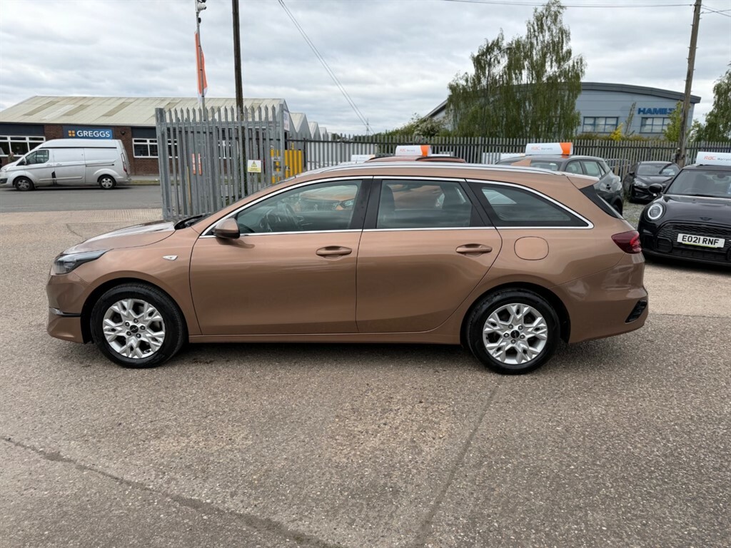 Kia Ceed 1.6 48V Isg 2 Nav AO22LNK  #4