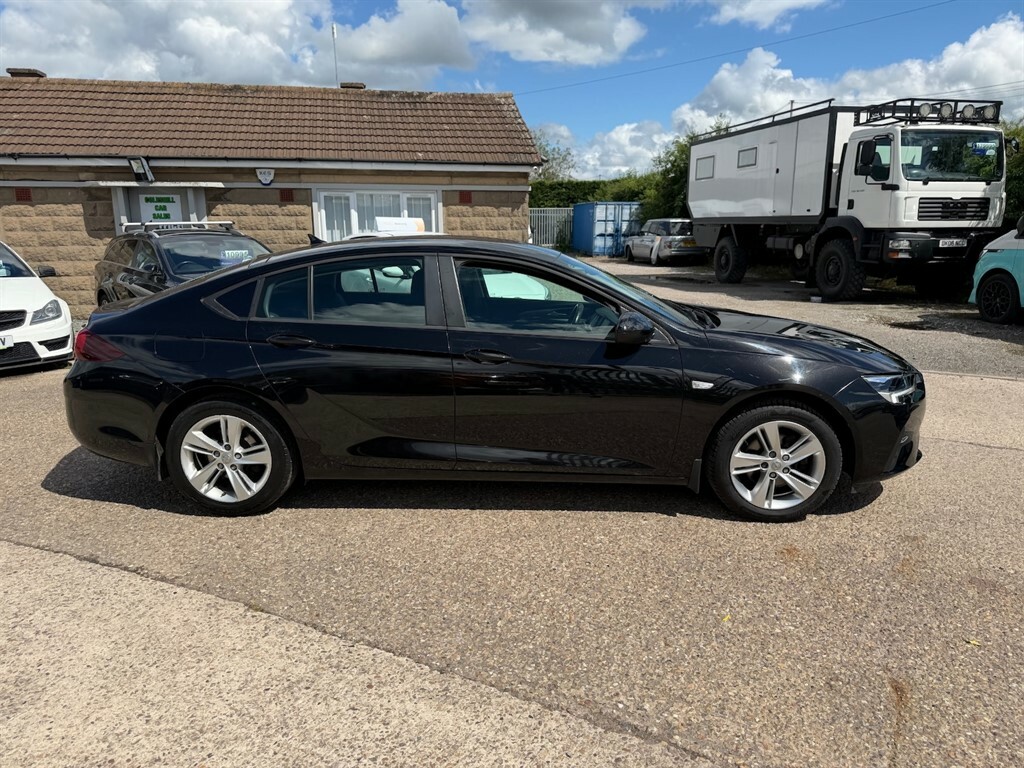 Vauxhall Insignia Insignia White #10