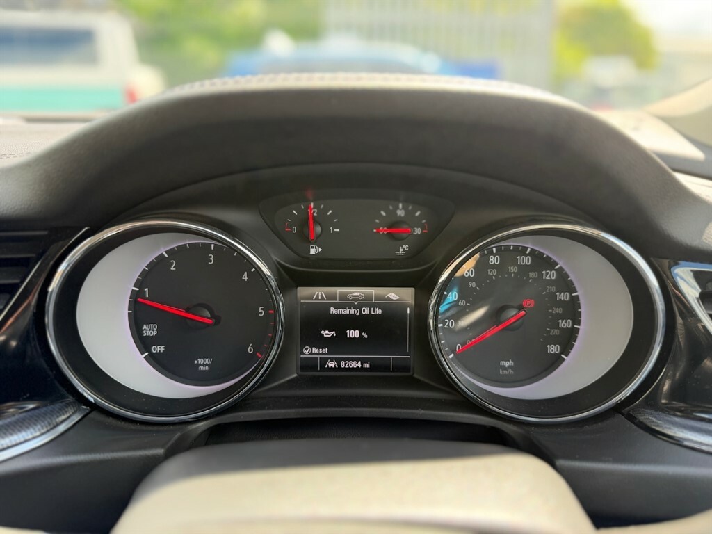 Vauxhall Insignia Insignia White #14