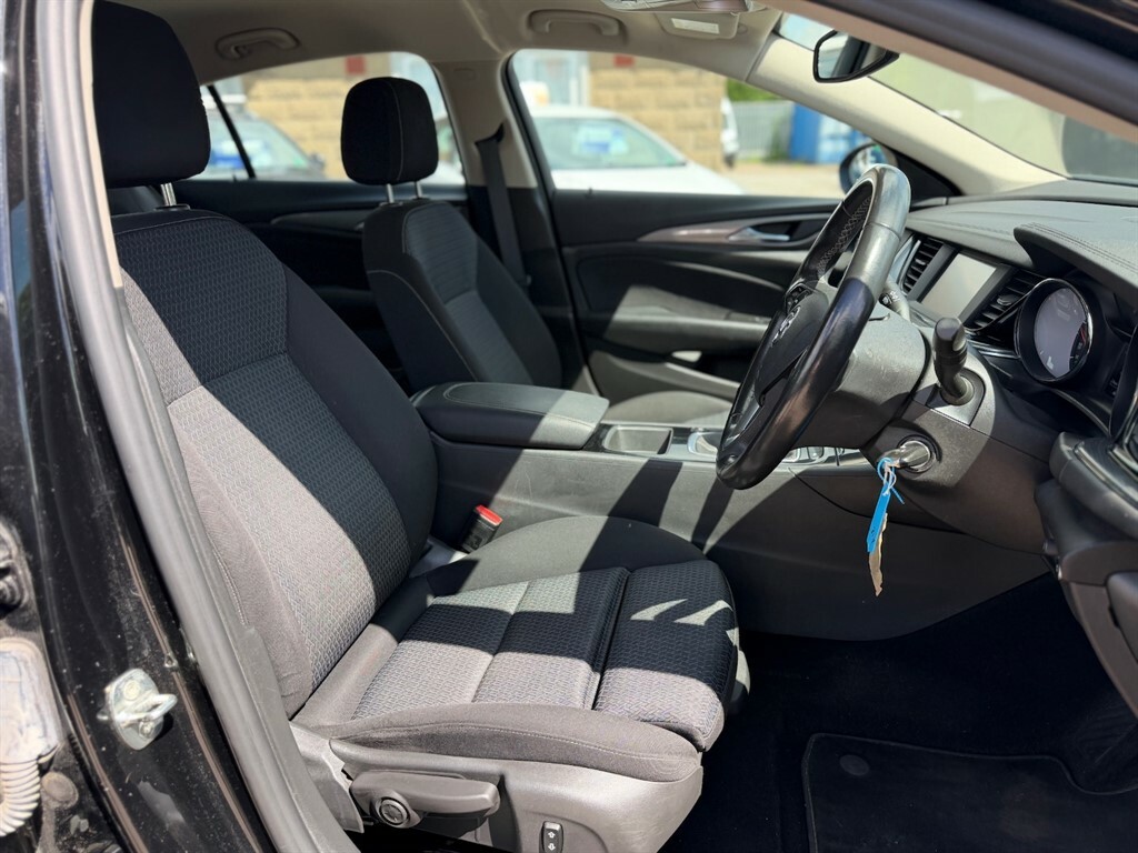 Vauxhall Insignia Insignia White #11