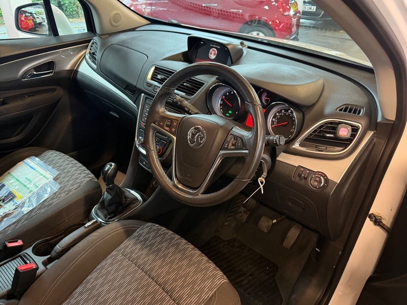 Vauxhall Mokka 1.6I Tech Line Suv DE15YRW White #2