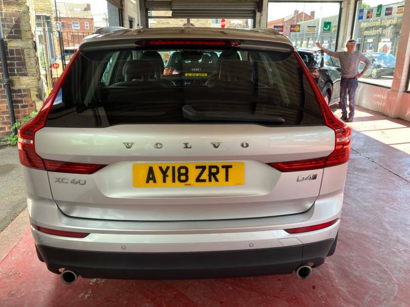 Volvo XC60 2.0 D4 Momentum Awd Silver #6