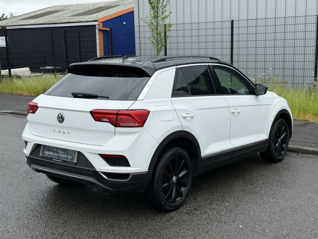 Volkswagen T-Roc Suv 1.0 Tsi Design 201919 CF19UPY White #3