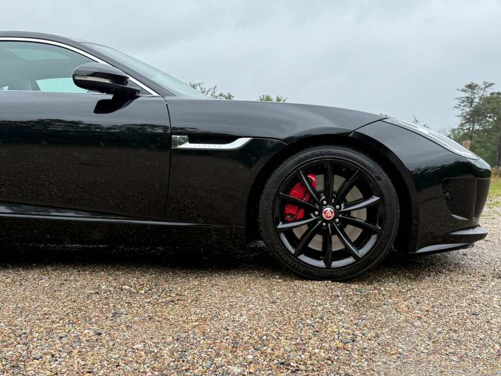 Jaguar F-Type 2L R-dynamic Blue #15