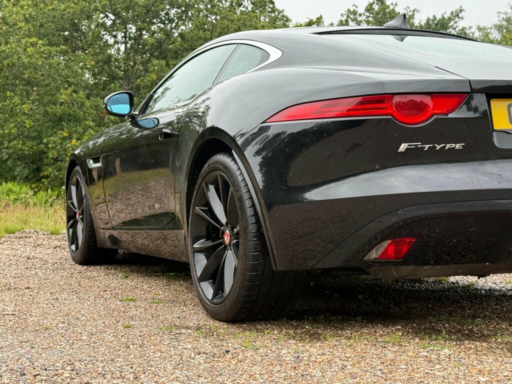 Jaguar F-Type 2L R-dynamic Blue #12