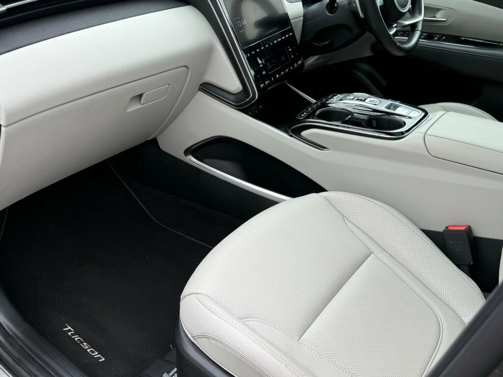 Hyundai Tucson Ultimate Black #23