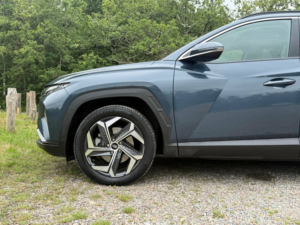 Hyundai Tucson Ultimate Black #13