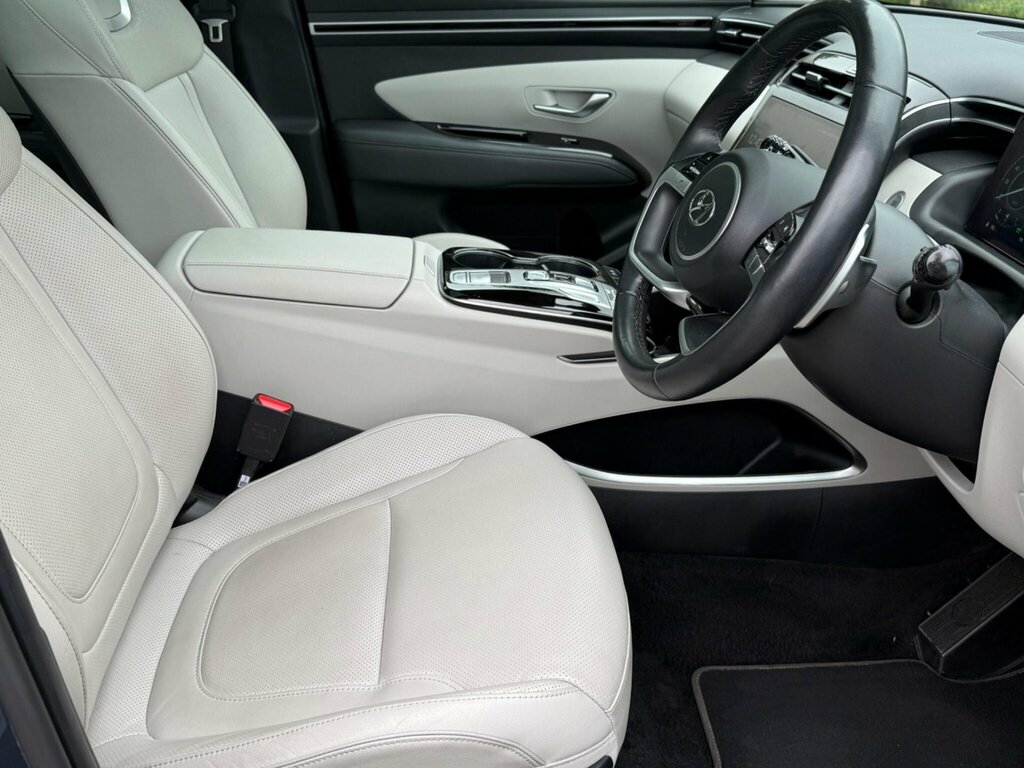 Hyundai Tucson Ultimate Black #18