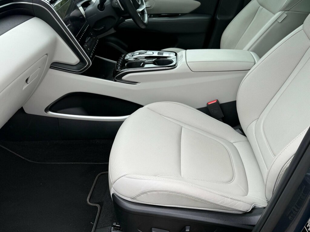 Hyundai Tucson Ultimate Black #22