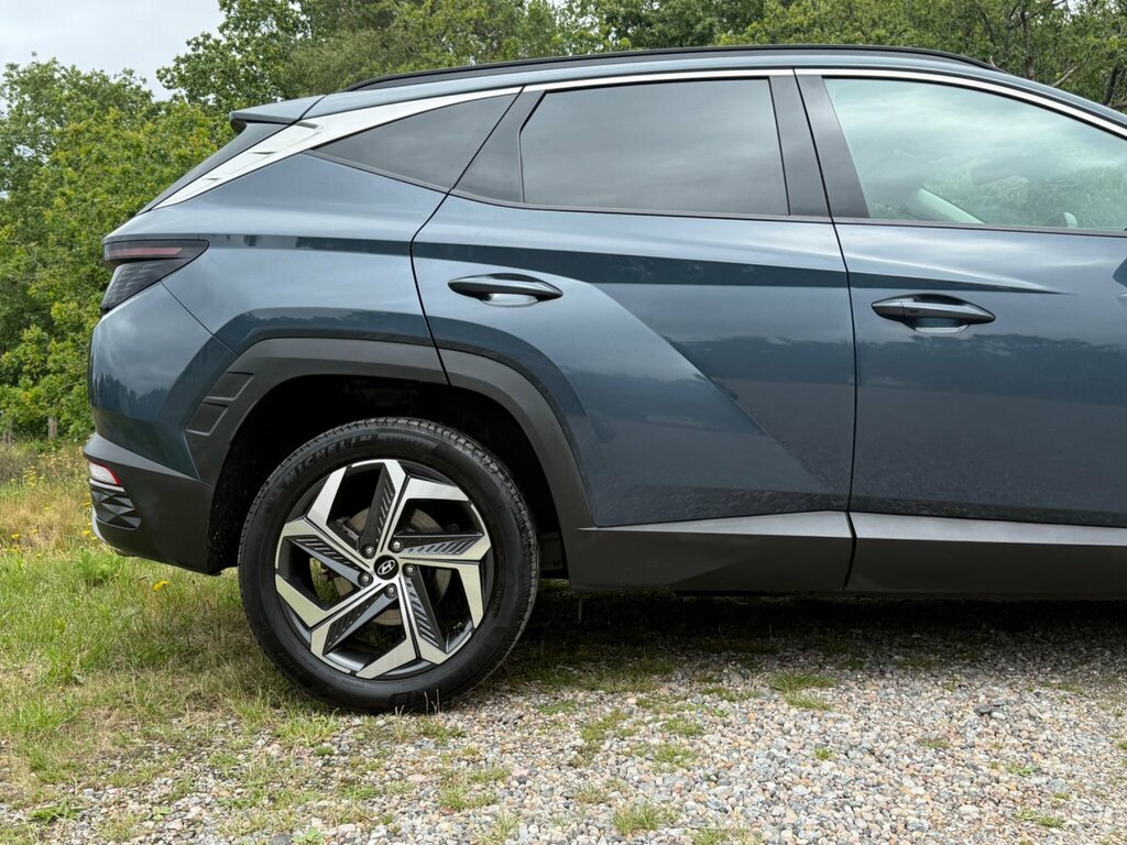 Hyundai Tucson Ultimate Black #16