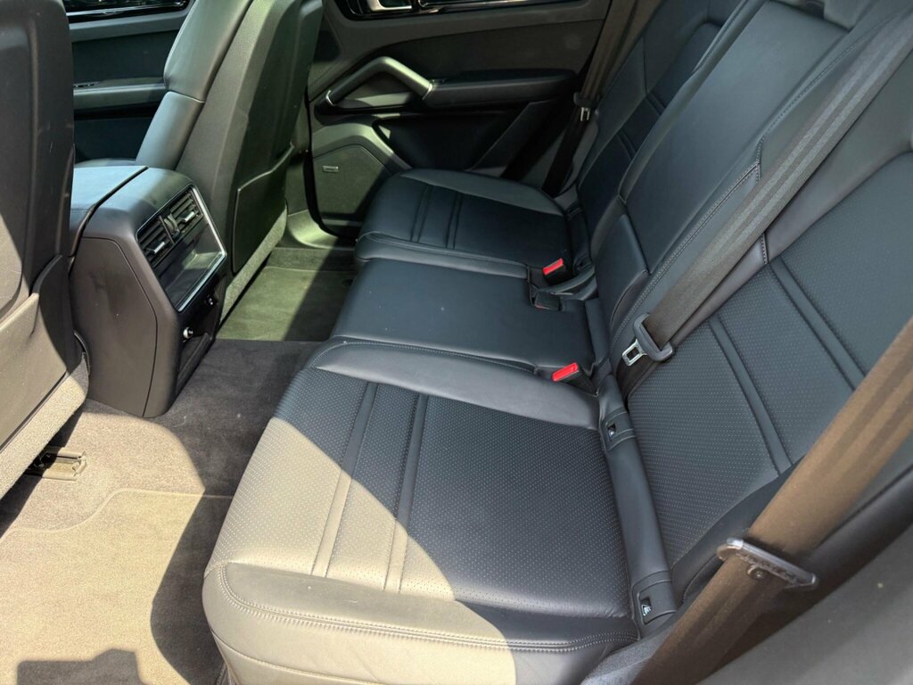 Porsche Cayenne S Tiptronic S White #27