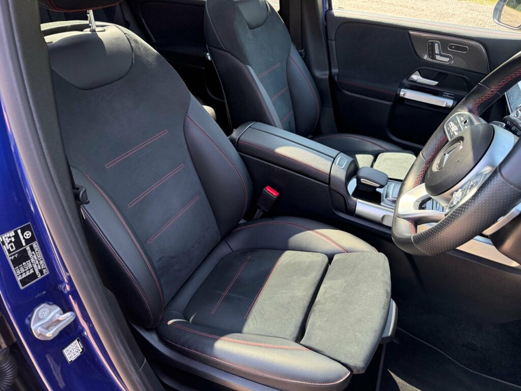 Mercedes-Benz GLB Class Glb 200 Amg Line Premium Blue #17
