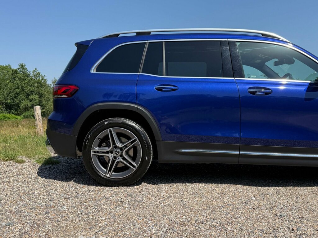 Mercedes-Benz GLB Class Glb 200 Amg Line Premium Blue #16