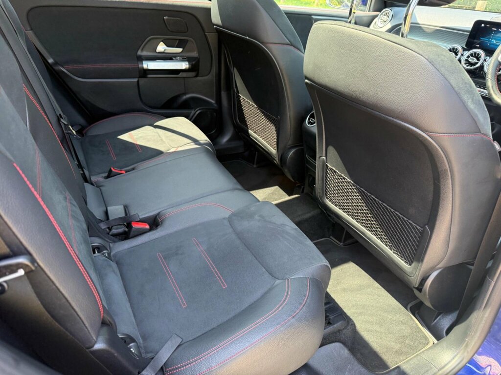 Mercedes-Benz GLB Class Glb 200 Amg Line Premium Blue #23