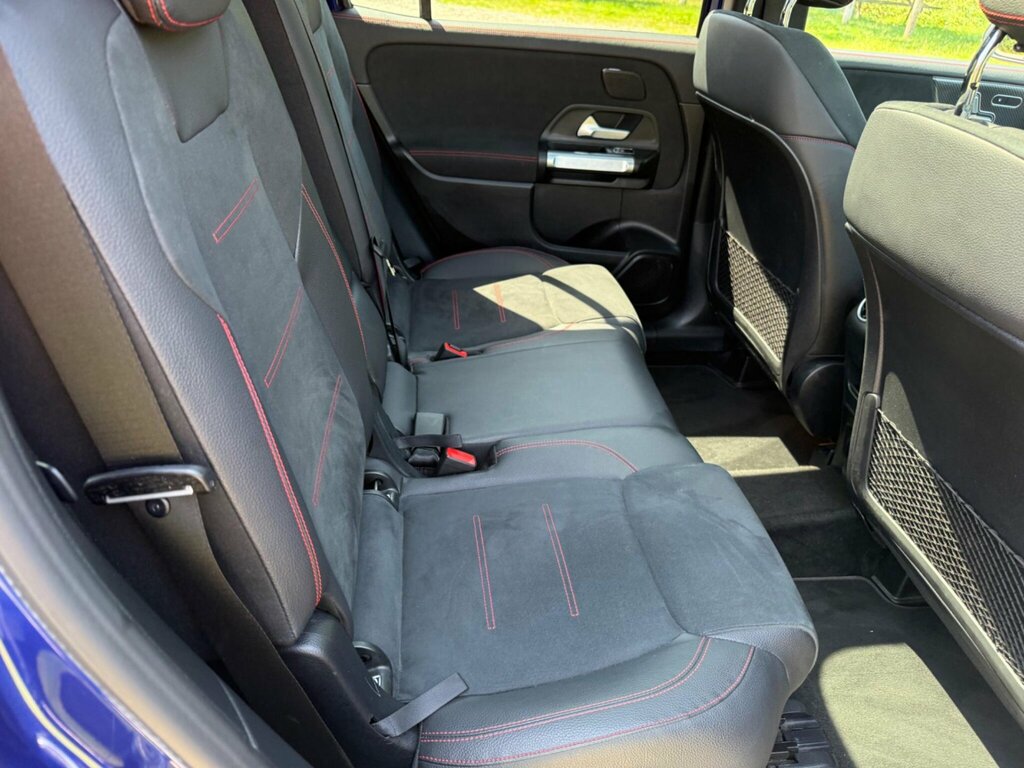 Mercedes-Benz GLB Class Glb 200 Amg Line Premium Blue #22