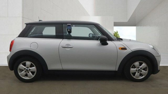 Mini Hatch 1.5 Cooper D Hatchback Silver #5