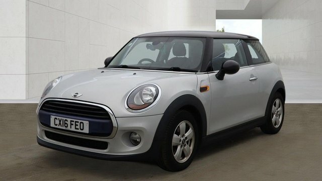 Mini Hatch 1.5 Cooper D Hatchback Silver #2