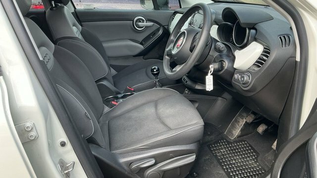 Fiat 500X 1.6 Multijetii Cross Plus Euro 6 Ss White #9