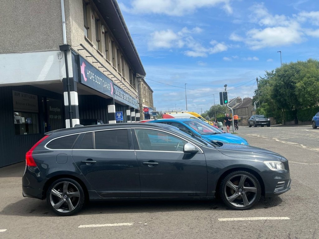 Volvo V60 2.0 D4 Se Lux Silver #2