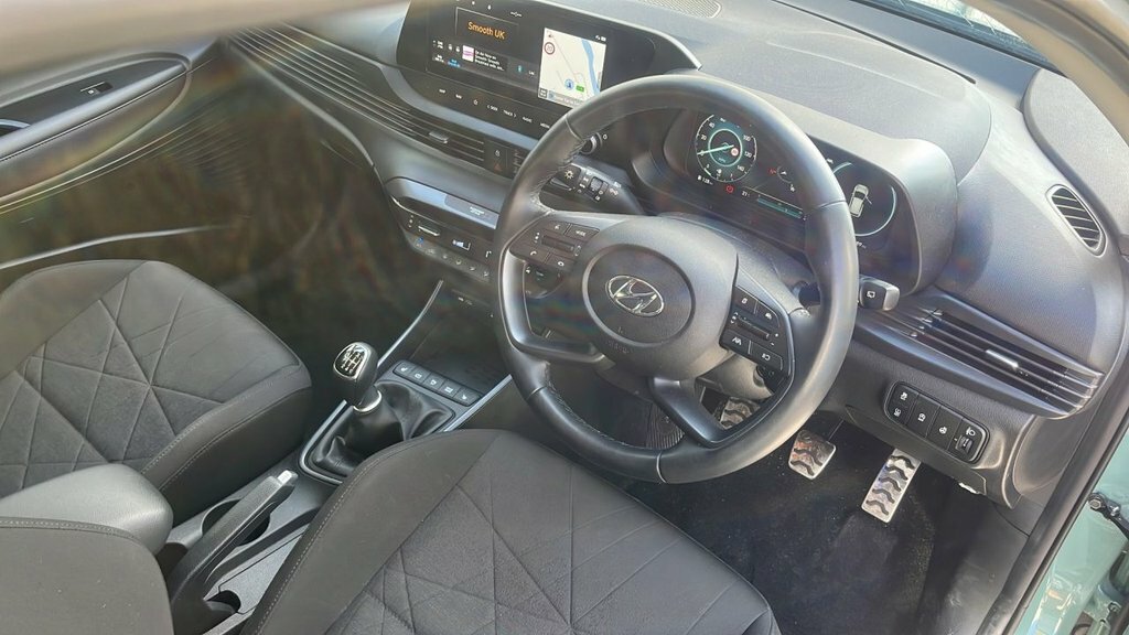 Hyundai Bayon 1L Premium Green #4