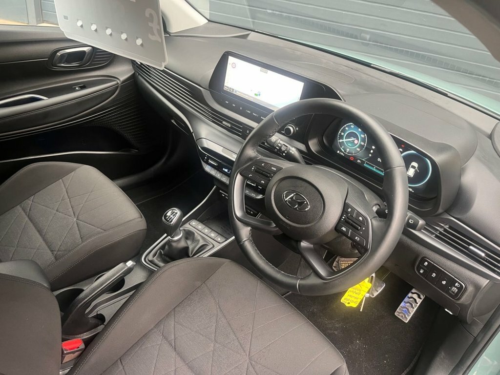 Hyundai Bayon 1L Premium Green #6