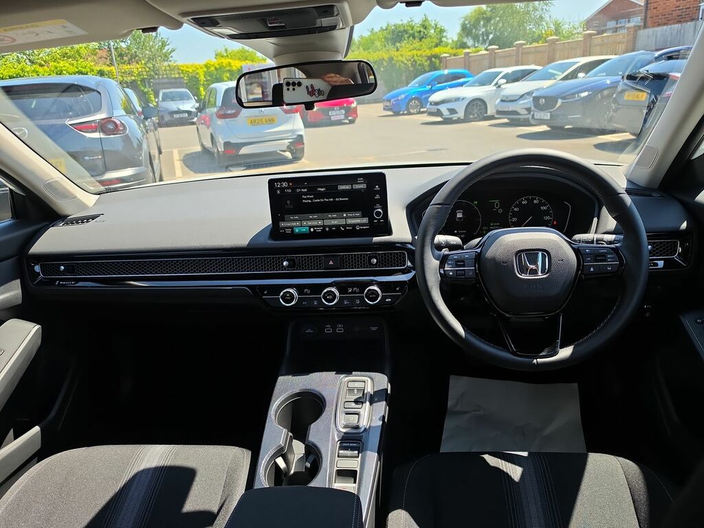 Honda Civic 2.0 H I-mmd Elegance Hatchback Hybrid E White #6