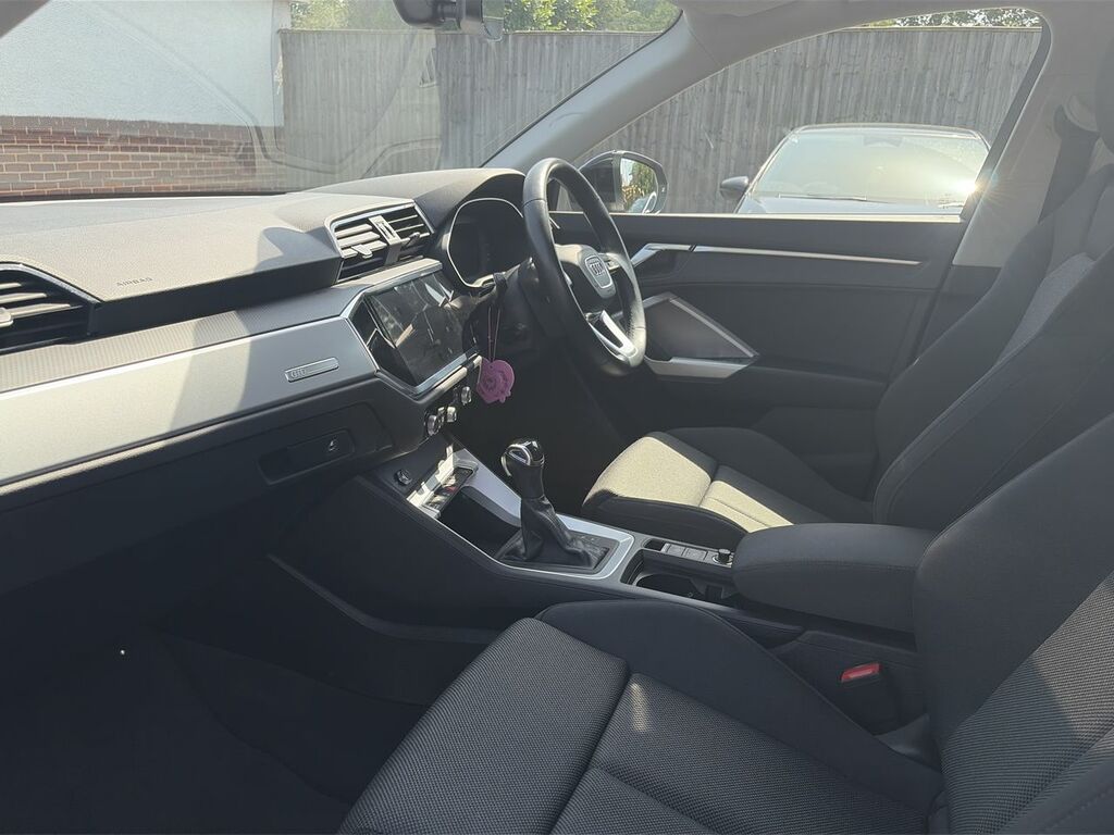 Audi Q3 1.5 Tfsi Cod 35 Sport Suv S Tronic Euro Black #2