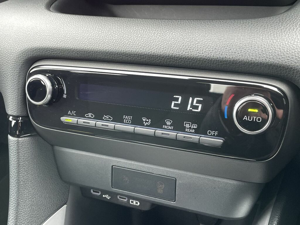 Mazda 2 2 Hybrid Exclusve-l Red #38