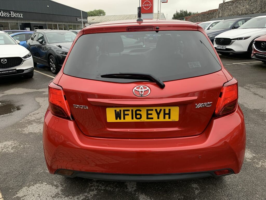 Toyota Yaris 1.33 Dual Vvt-i Icon Hatchback E Red #5