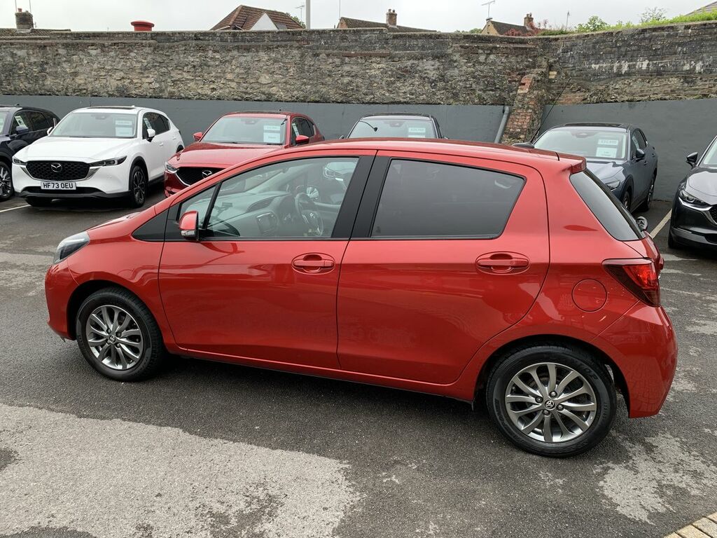 Toyota Yaris 1.33 Dual Vvt-i Icon Hatchback E Red #6