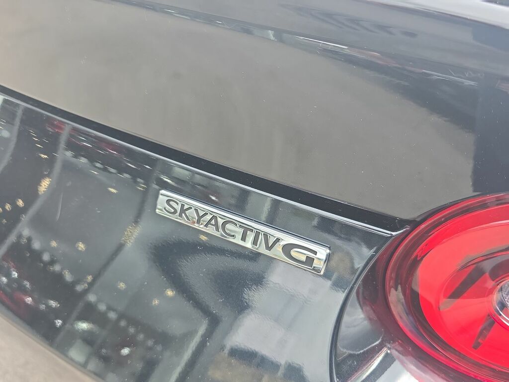 Mazda MX-5 Exclusive-line Blue #28