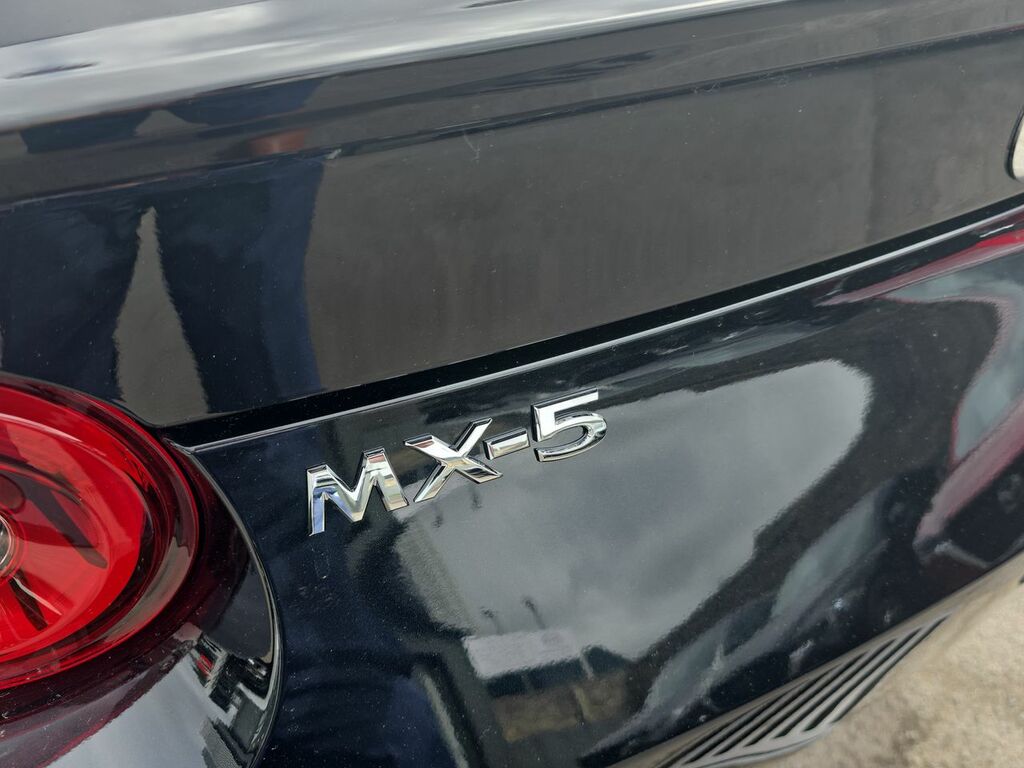 Mazda MX-5 Exclusive-line Blue #29